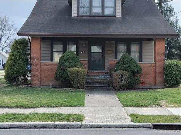 213 Meekison St, Napoleon, OH 43545