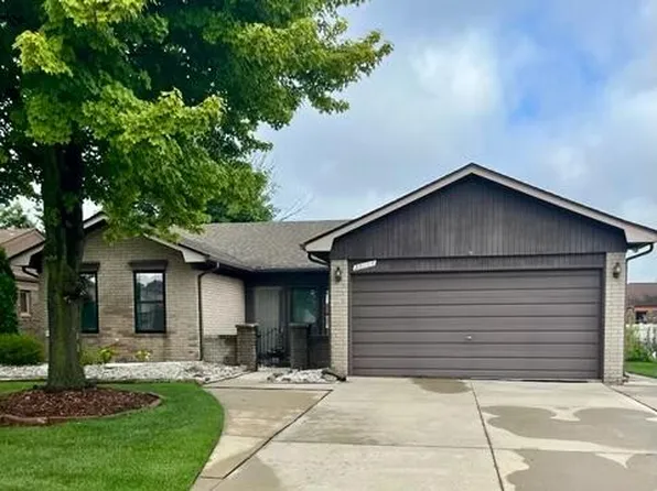 38194 Lincolndale Dr, Sterling Heights, MI 48310