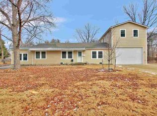 214 S Van Arsdale Ave, Haysville, KS 67060