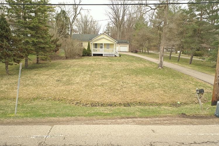 1st image of 3845 Ravenswood Rd