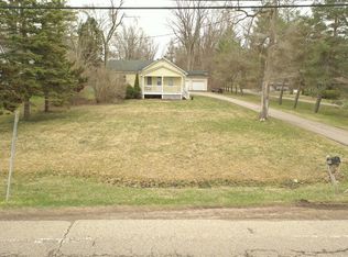 3845 Ravenswood Rd, Marysville, MI 48040