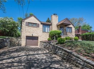 2430 Red Oak Dr, Pittsburgh, PA 15220