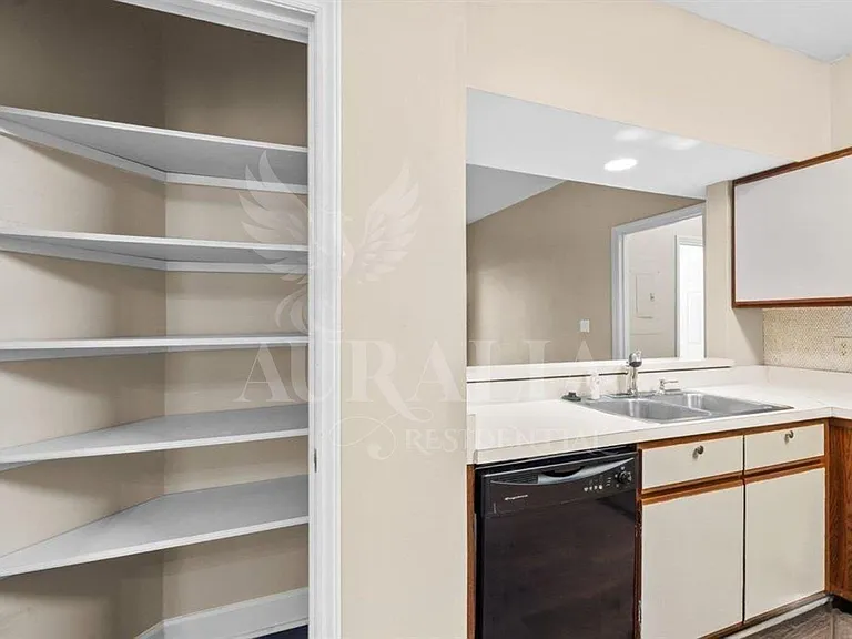 6121 Sunpointe Dr #103 — Photo 10