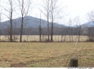 524 Back Creek Ln, Lyndhurst, VA 22952