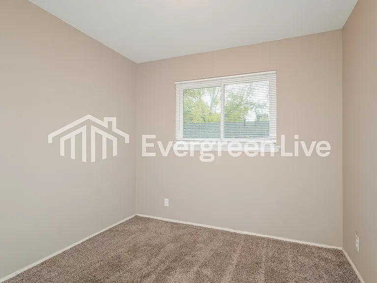 103 Young Dr — Photo 12