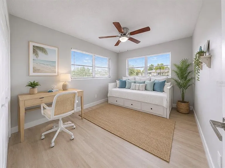 1729 Bikini Ct — Photo 34