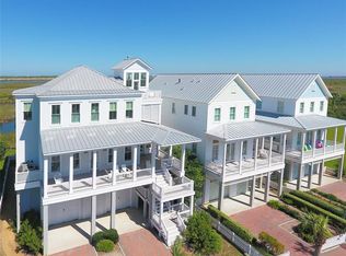 1518 Beachtown Dr, Galveston, TX 77550