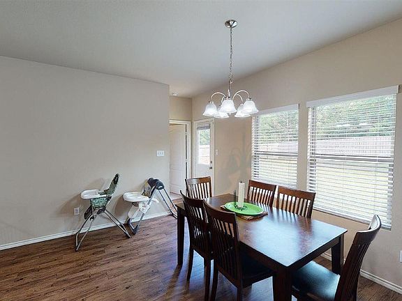 4th image of 6905 Vernado Dr
