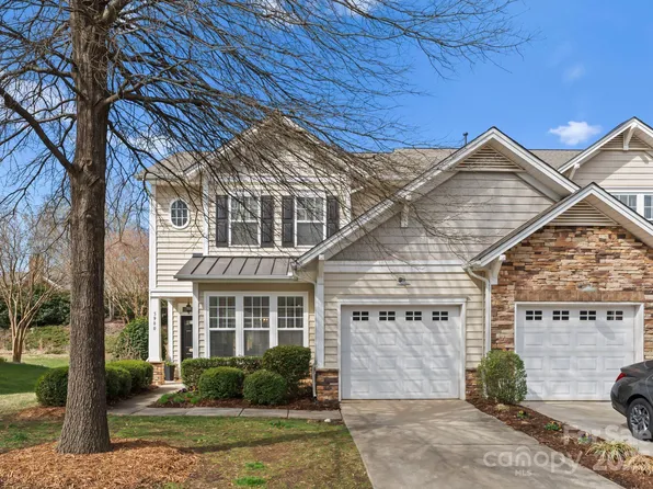 5980 Pale Moss Ln, Charlotte, NC 28269