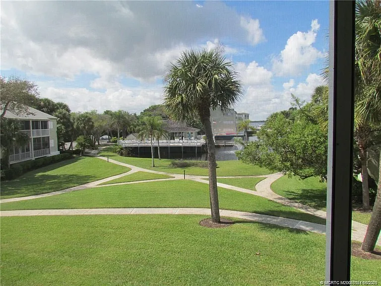 1550 NE Ocean Blvd #C204 — Photo 22