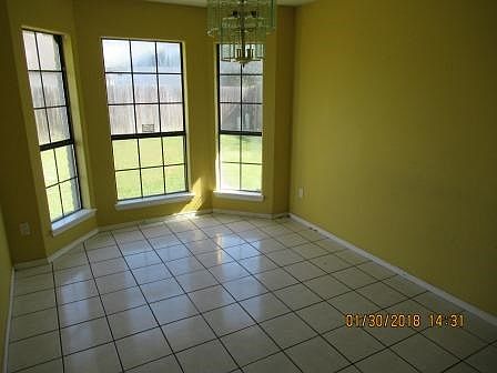 4th image of 637 Bougainvillea St