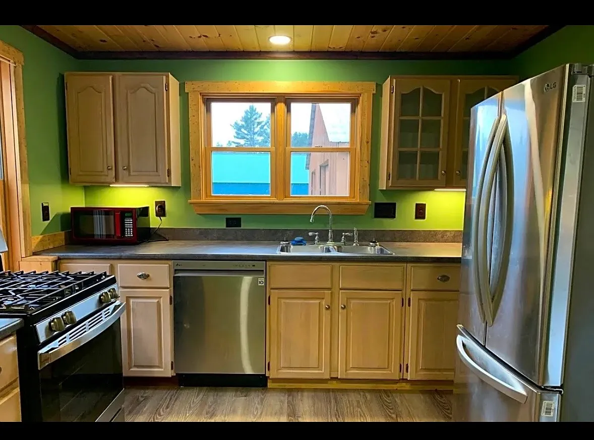 2 bed, 900 sqft, $2,200 — Photo 4