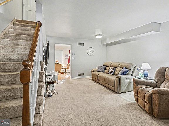 4th image of 719 Old Silver Spring Rd