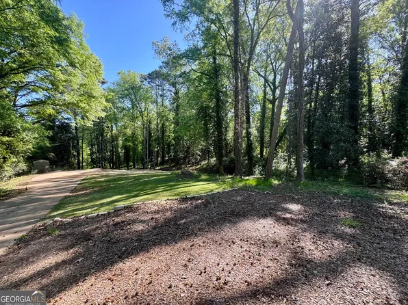 830 Piney Woods Dr, Lagrange, GA 30240