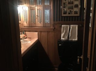 5501 S Angela Rd, Memphis, TN 38120