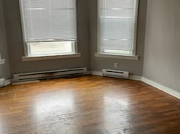 304 W Eureka St, 304 W Eureka St #2, Champaign, IL 61820