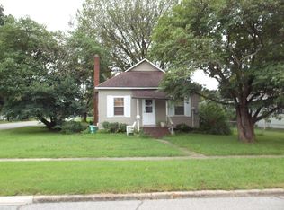 601 W McKay St, Frontenac, KS 66763