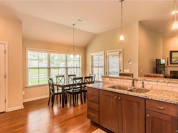 5th image of 9625 Gunnison Dr