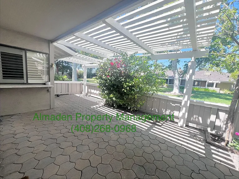 1135 Silver Oak Ct — Photo 8