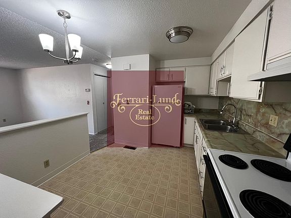 4th image of 2386 18th St #2386