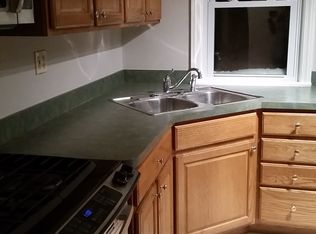 1576 Winchester Rd, Lyndhurst, OH 44124