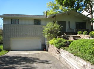 2229 W Square Lake Rd, West Bloomfield, MI 48324