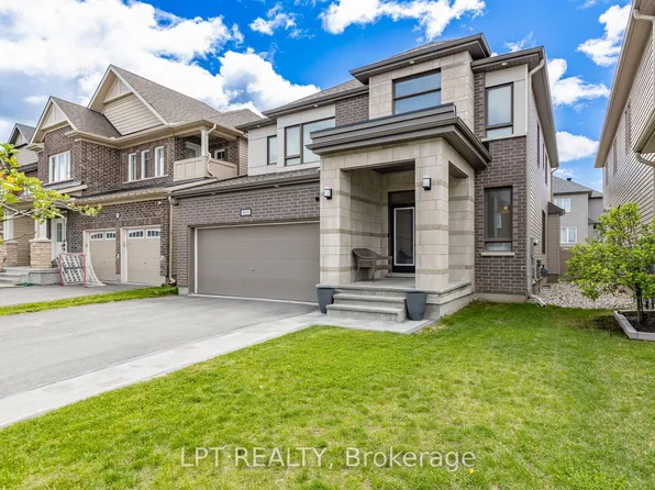 908 Pedigree St, Ottawa, ON K2S 0Y5