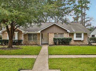 5415 Candlecrest Dr, Houston, TX 77091