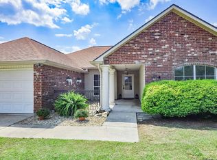 8850 Beauvoir Ave, Denham Springs, LA 70706