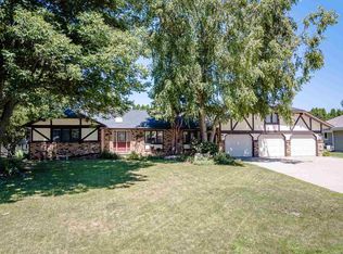 3321 Inverness Rd, Waterloo, IA 50701