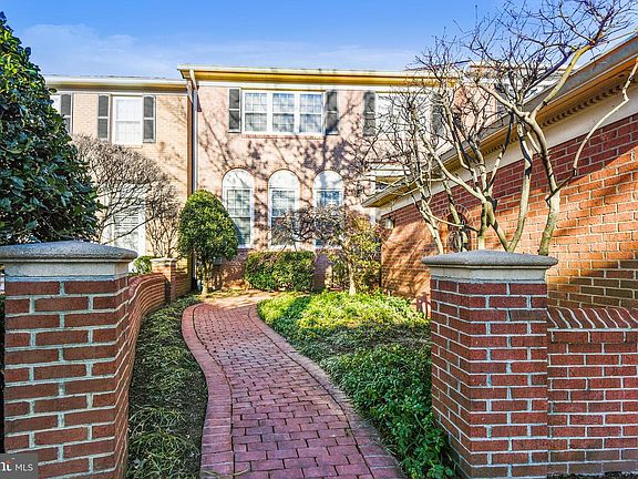 2nd image of 8327 Turnberry Ct