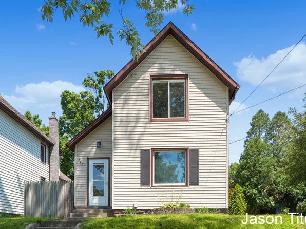 527 Spencer St NE, Grand Rapids, MI 49505