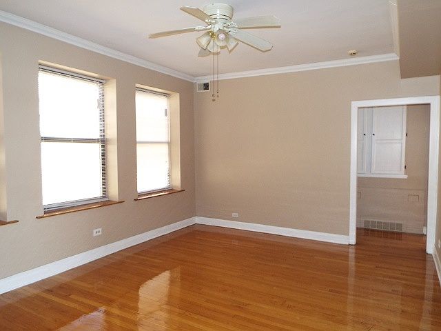 1st image of 7219 S Yates Blvd #4