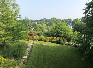 936 Lakeridge Ct, Sugar Grove, IL 60554