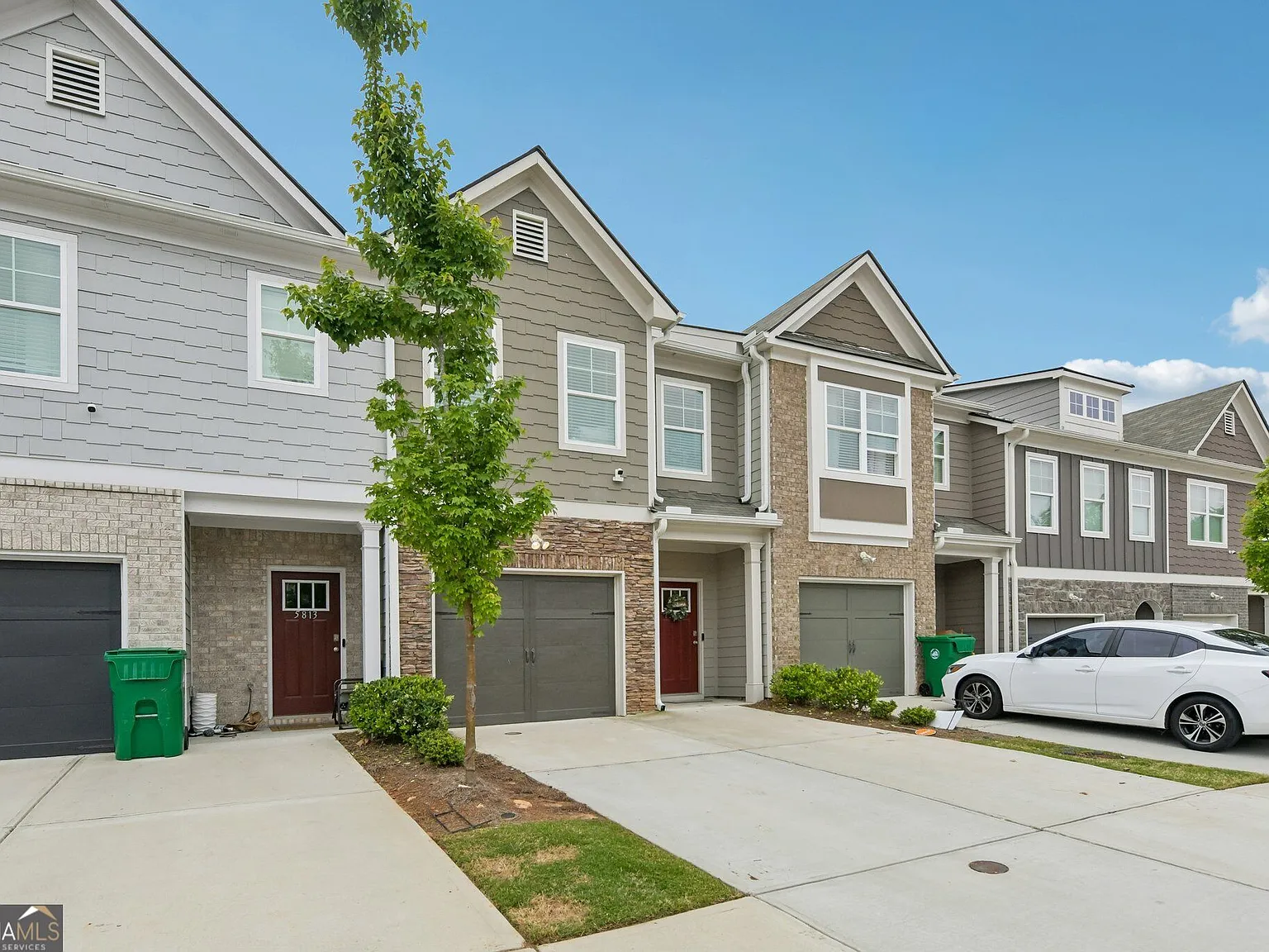 3 bed, 4.0 bath, 1588 sqft, $2,500 — Photo 4