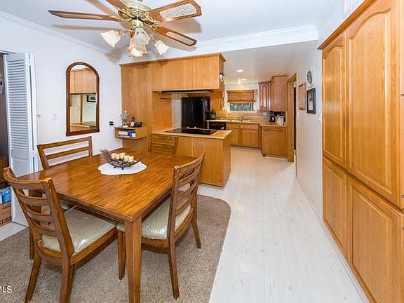 5th image of 3651 Corby Ave
