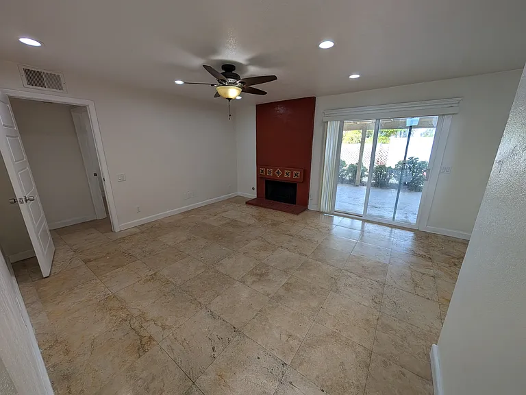 1094 Stillwell Ave — Photo 12