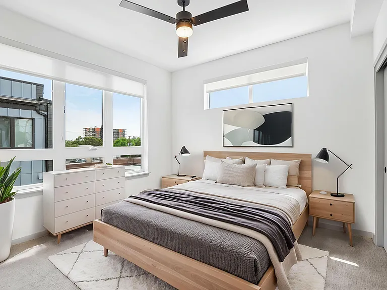 University Hills Townhomes — Photo 9