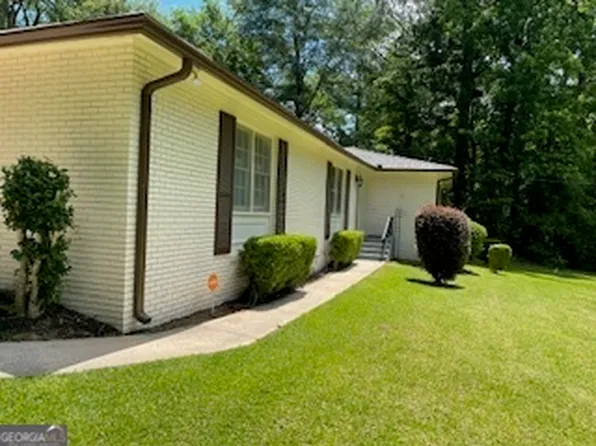 1157 Lake Valley Rd, Macon, GA 31210