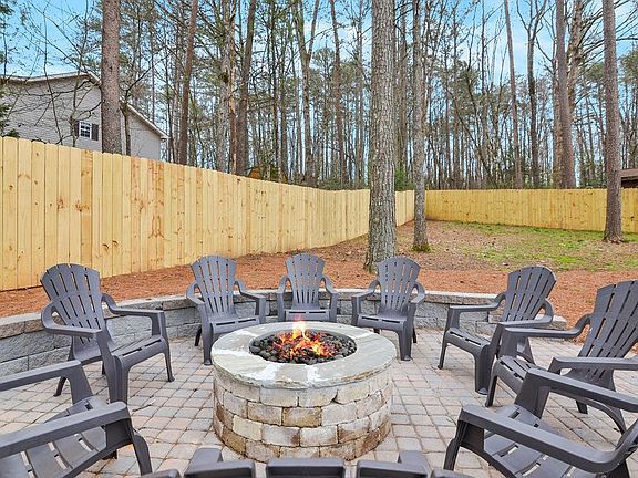 4th image of 45 Wilderness Trl