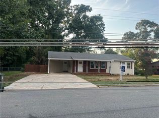 500 Pontiac Dr, Thomasville, NC 27360