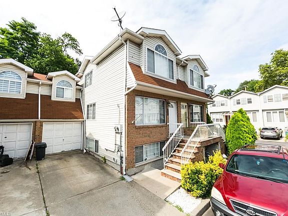 2nd image of 55 Hope Ln