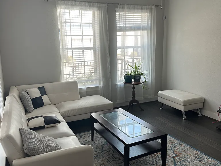 2030 Tarfite Pl — Photo 3