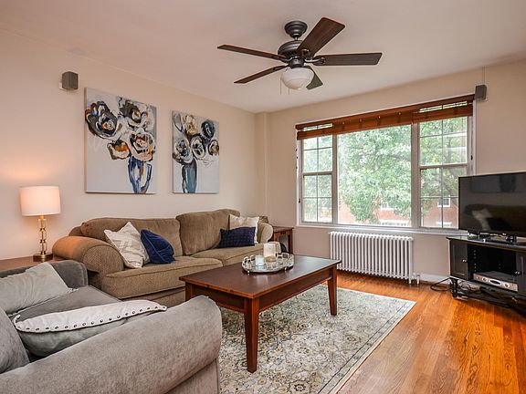 2nd image of 1300 N Meade St APT 29
