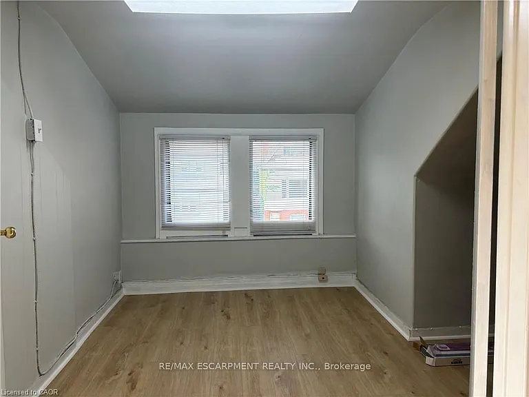 269 Main St W #2f & 3f — Photo 13
