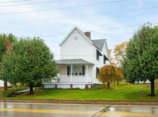 24 Main St, Smithfield, PA 15478