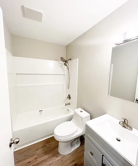 4610 Fir Dr NE #1-B — Photo 9