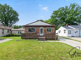 19040 E Thirteen Mile Rd, Roseville, MI 48066