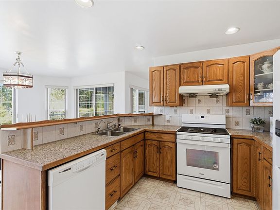 4th image of 846 Wright Rd
