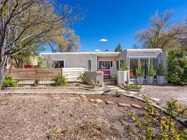 1710 Medio St, Santa Fe, NM 87501